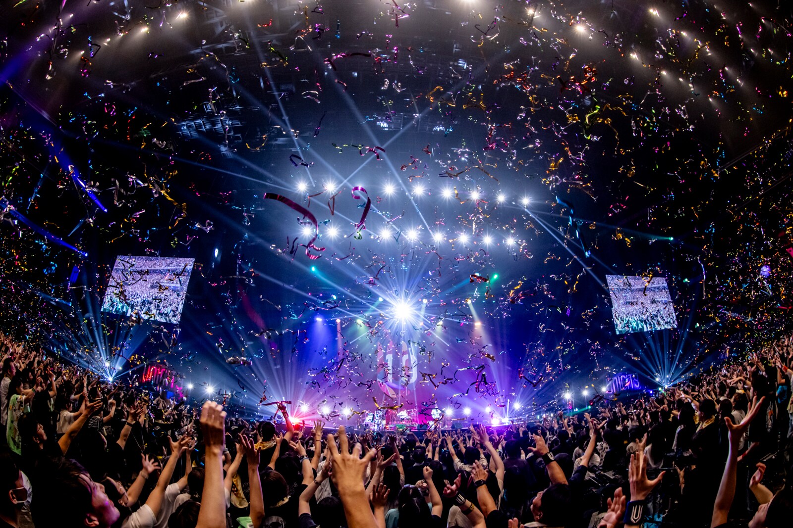 UNISON SQUARE GARDENファンクラブ10周年ライブ、満員のKアリーナで
