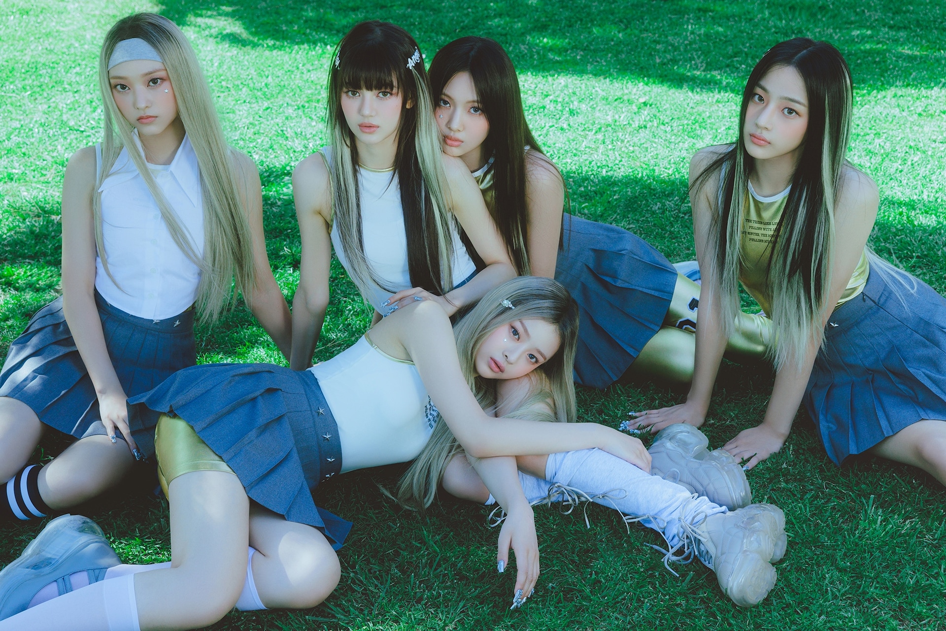 NewJeansが新曲2曲MV公開、パワーパフガールズとのコラボ＆フラッシュ