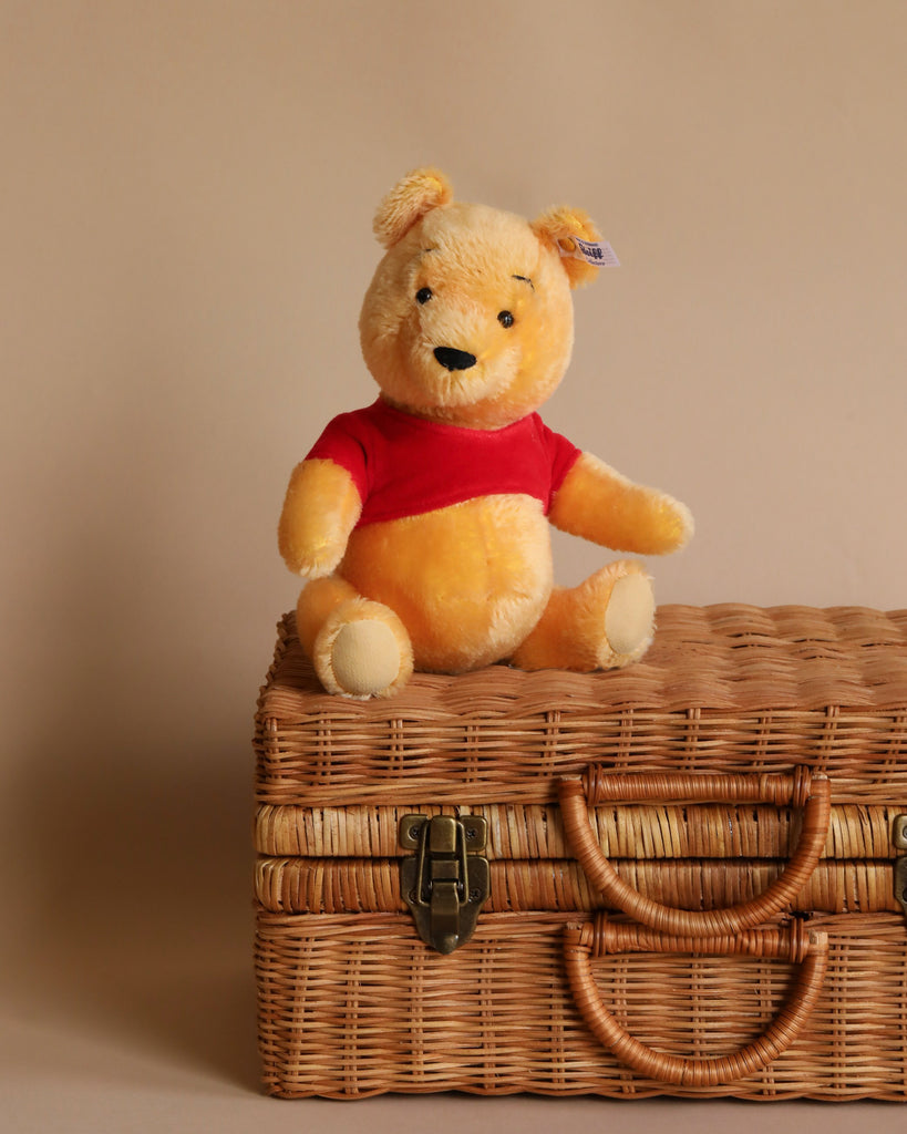 Steiff, Disney's Winnie the Pooh Open Edition Collectible, 10