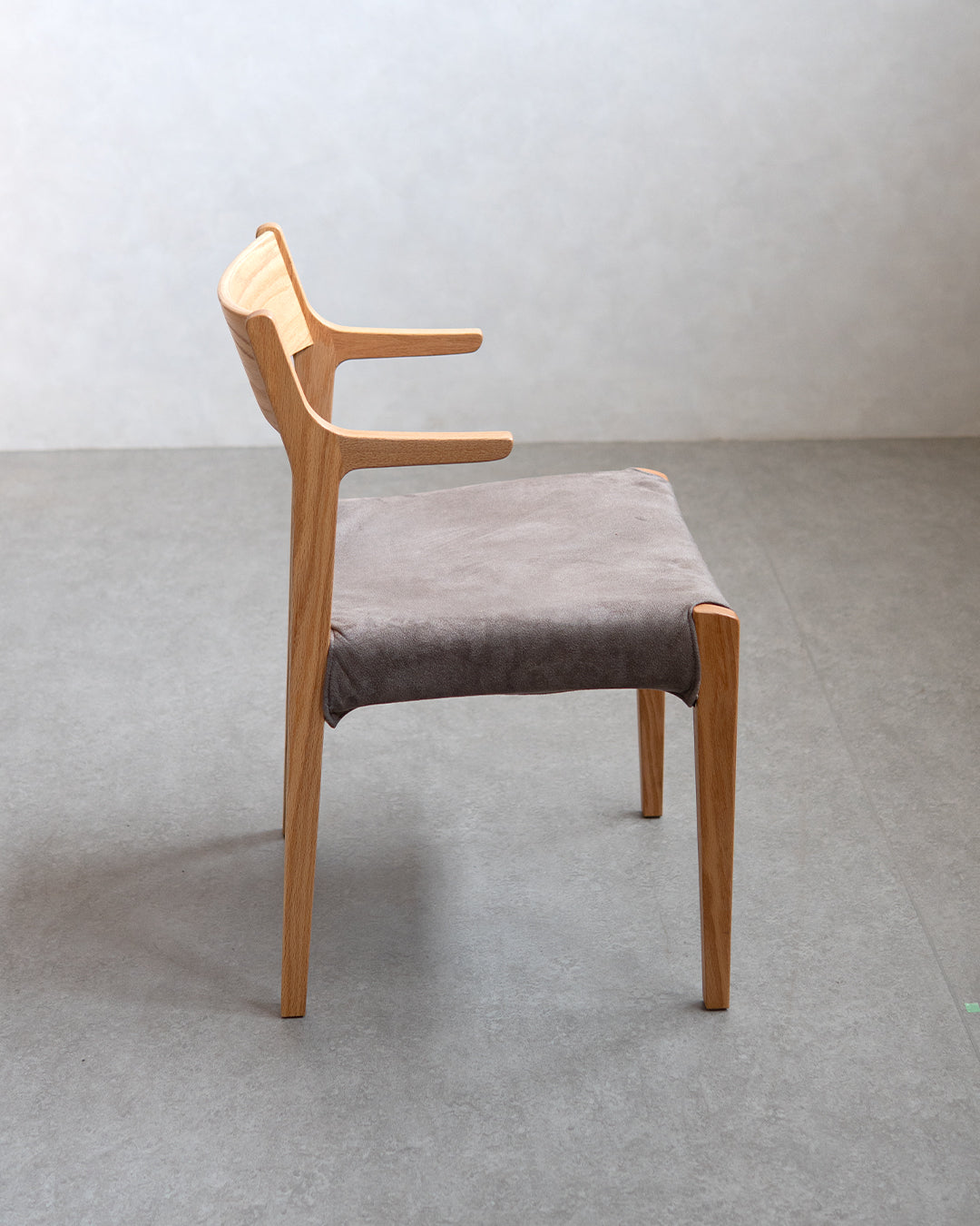 椅子・チェア；Chair