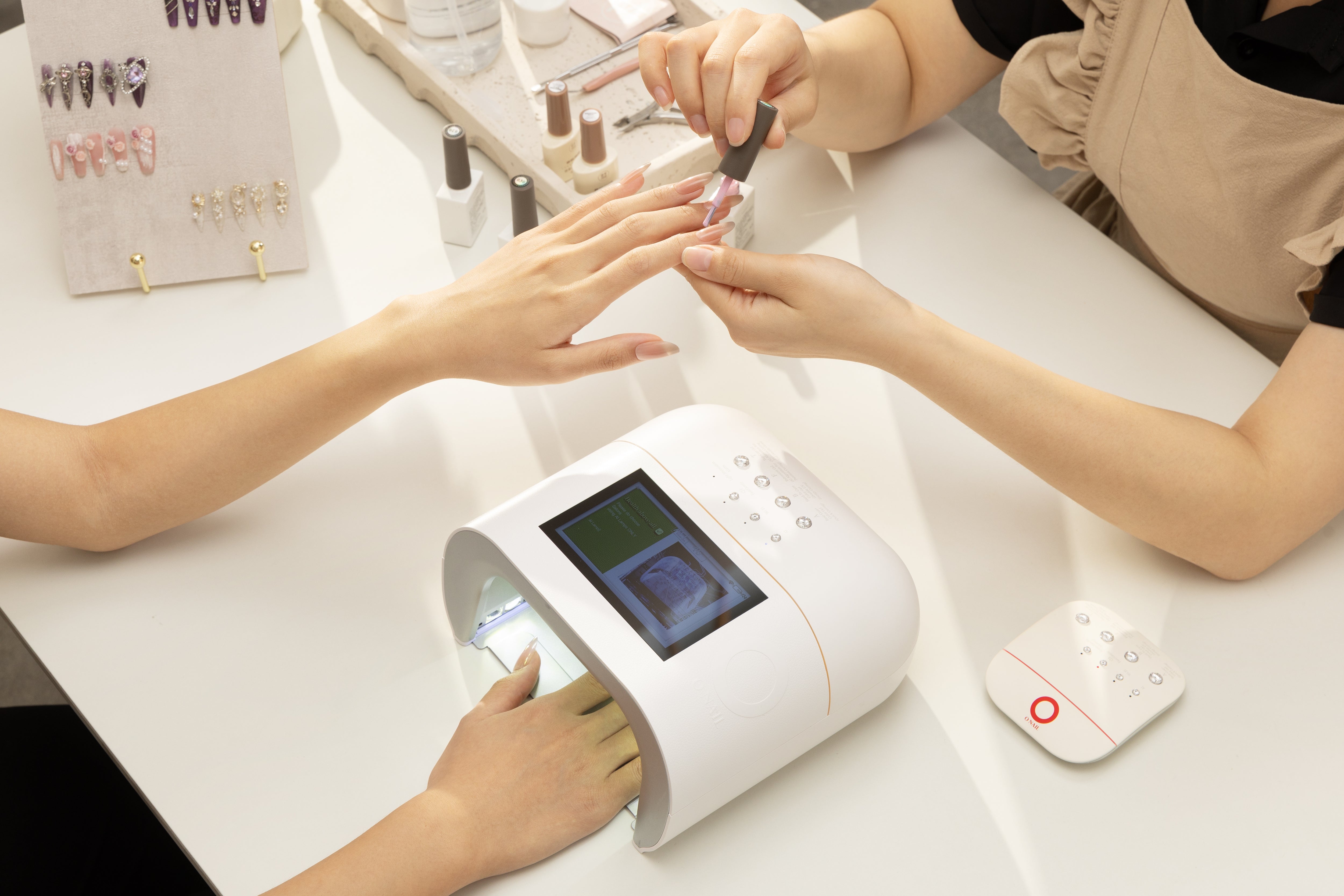 Press – O NAIL