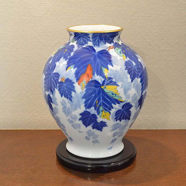 蔦】花瓶|有田焼の老舗-香蘭社オンラインショップ