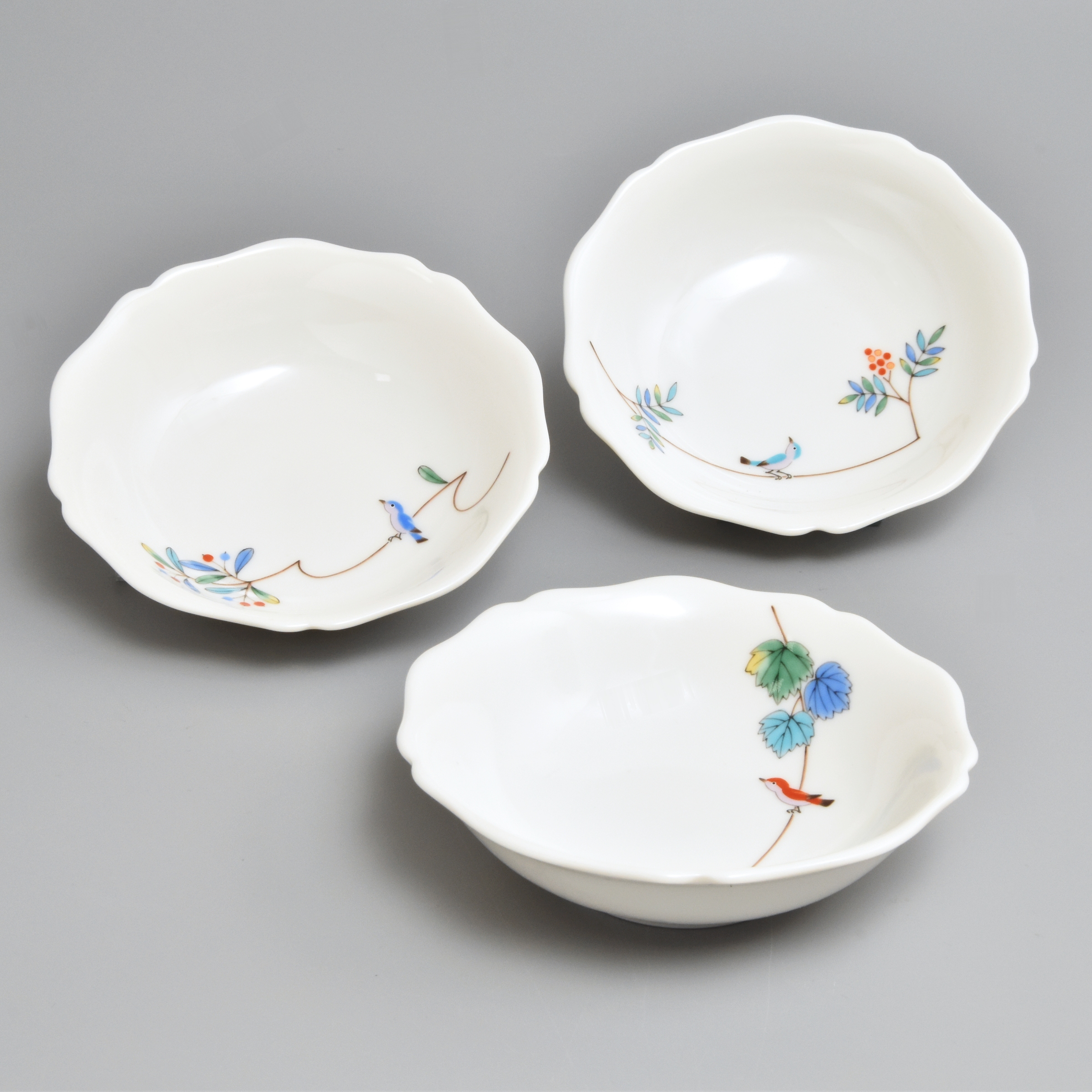 小鳥の詩）三つ組小鉢（径11.5cm）|有田焼の老舗-香蘭社オンラインショップ