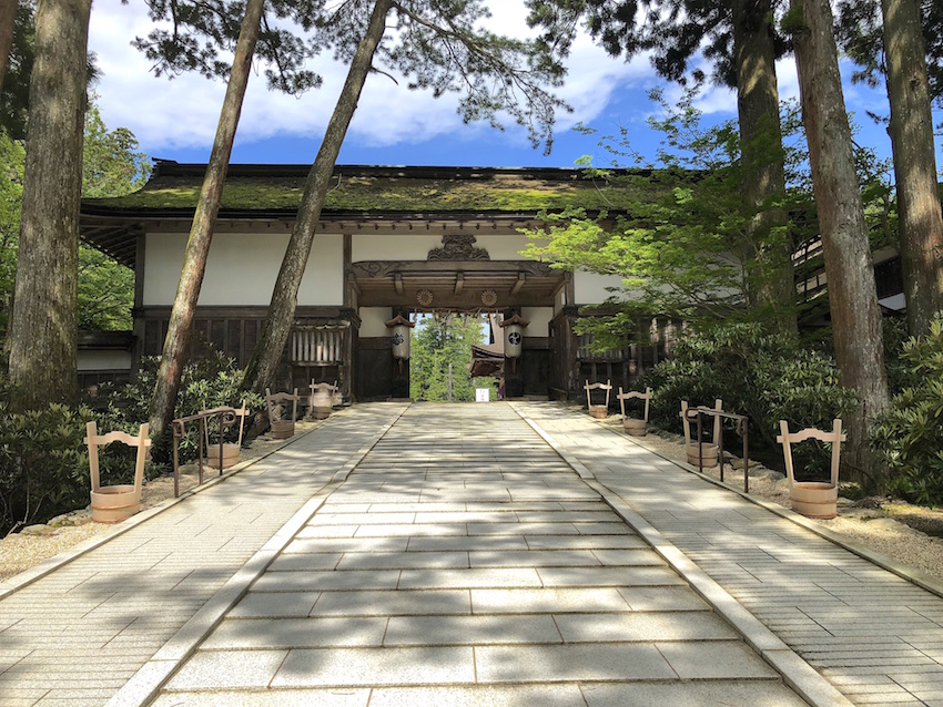 金剛峯寺庭園“蟠龍庭” ― 日本最大級の石庭…和歌山県高野山の庭園