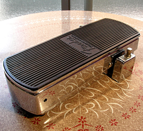 organ69 : [ap005]Fender Fuzz-Wah Pedal