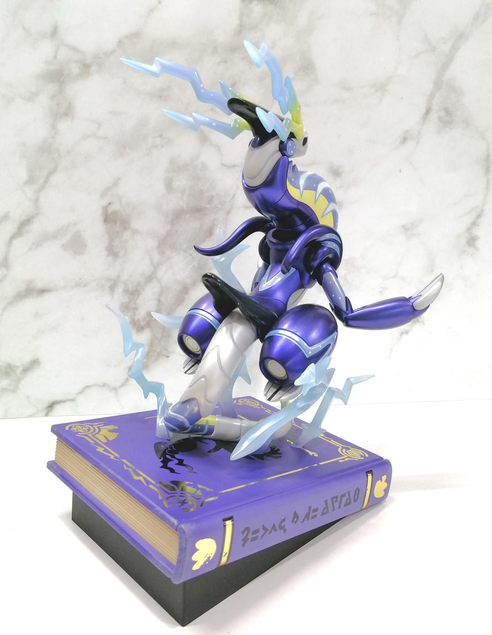 コトブキヤ(KOTOBUKIYA)|ミライドン フィギュア|【ハードオフ公式通販