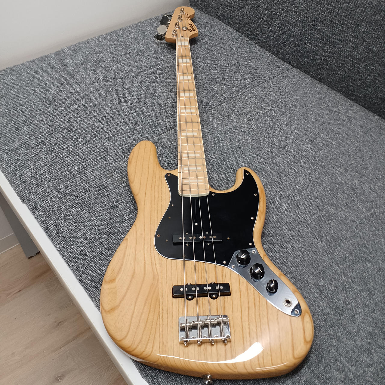 フェンダージャパン(FENDER JAPAN)|ジャズベースタイプ|【ハードオフ