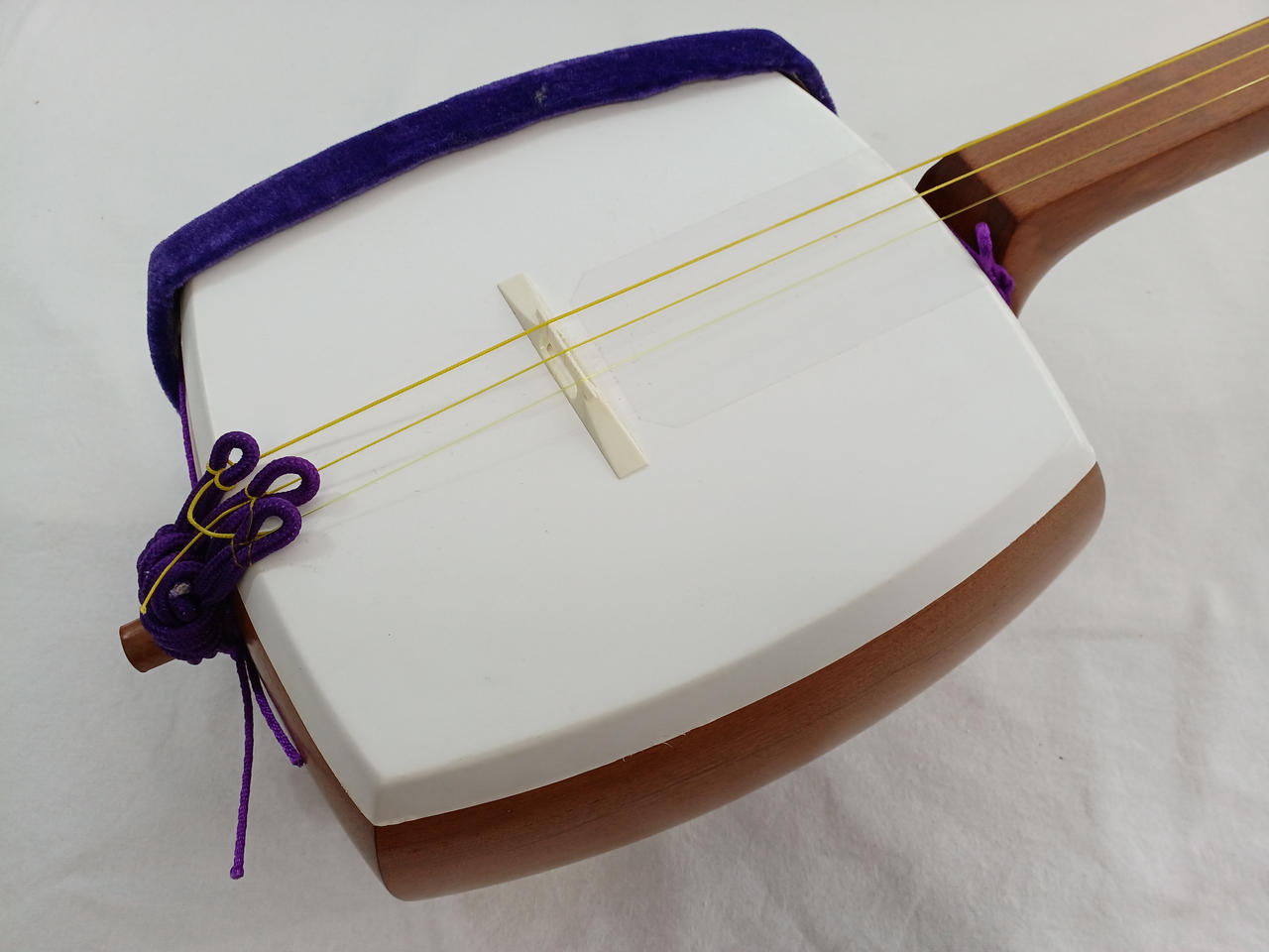 三味線 天然素材の高級バチ マンモス 牙 中古品 三味線 天然素材の高級