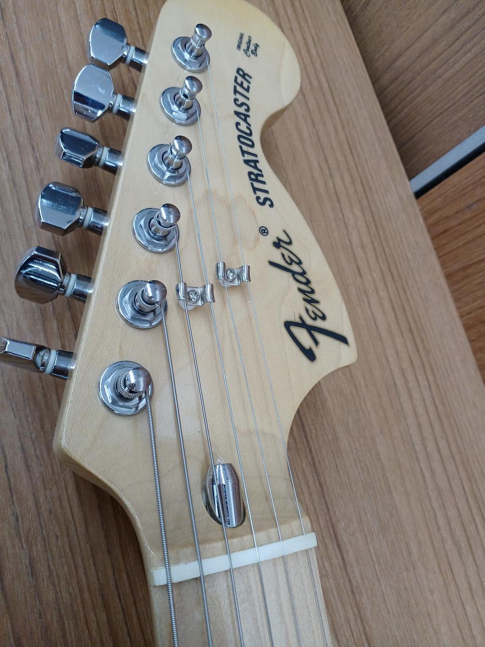 FENDER JAPAN|72年仕様ラージヘッドストラト|【ハードオフ公式通販