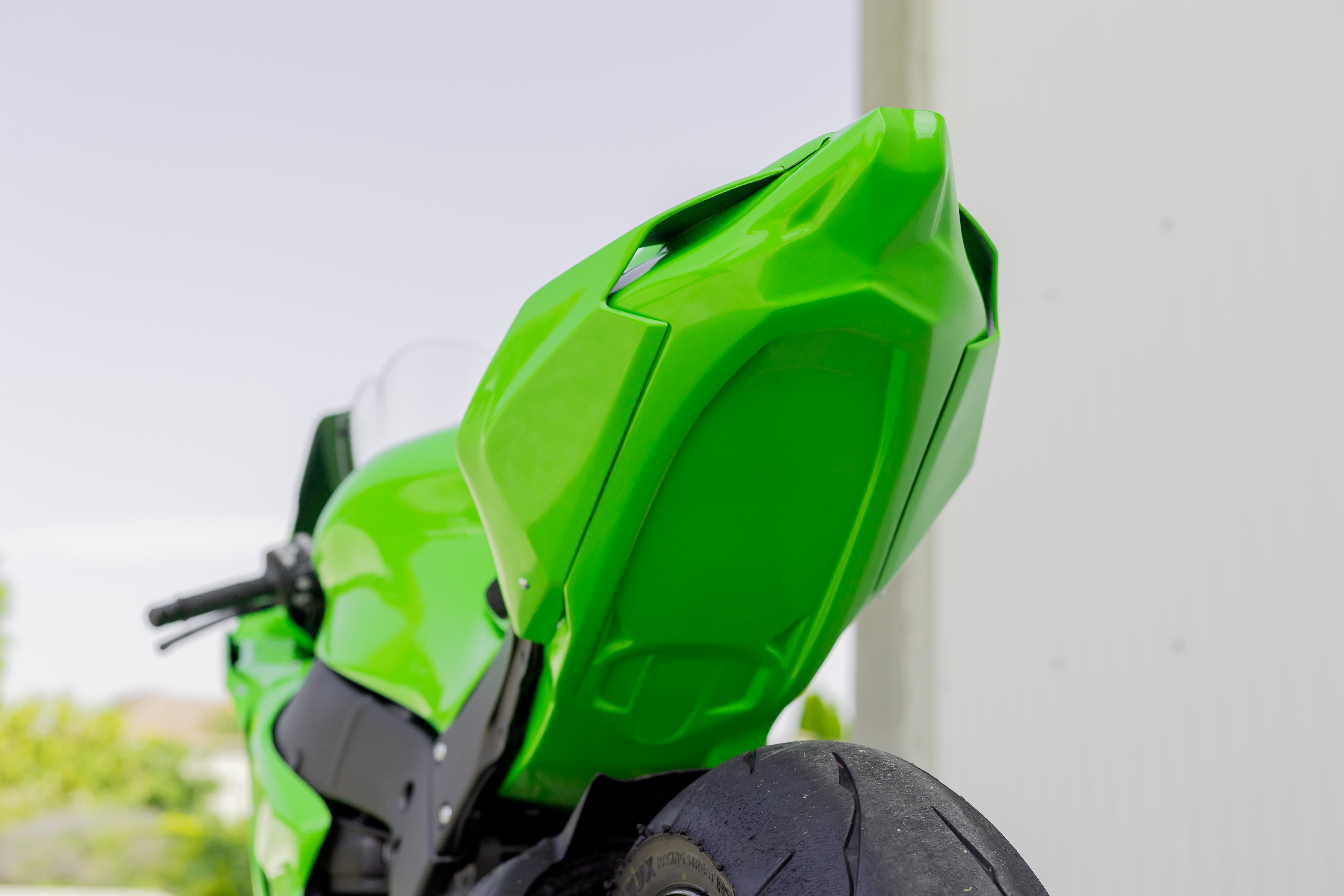 KAWASAKI ZX10R 2021- | BATTERY TRAY | UNDERTRAY