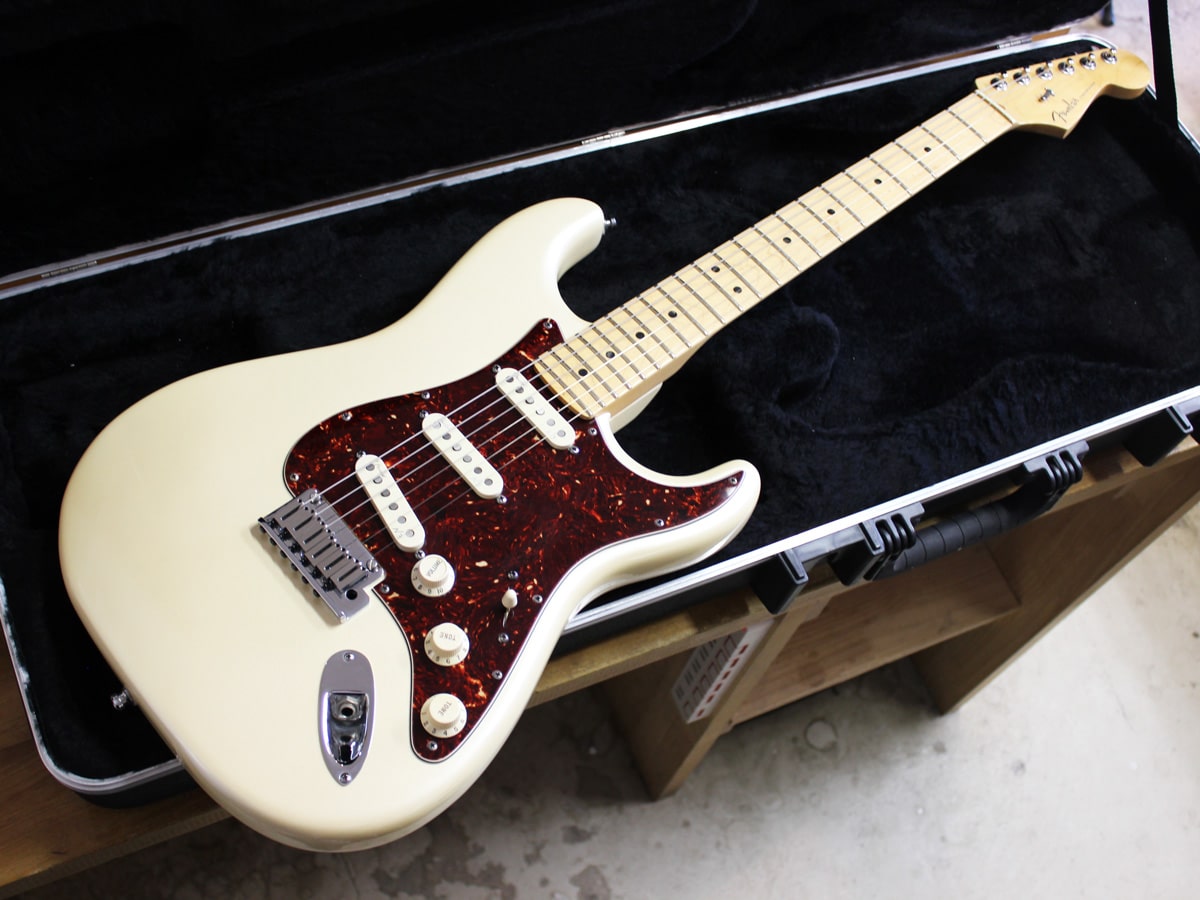 中古・美品！】Fender USA American Deluxe Stratocaster N3 Olympic
