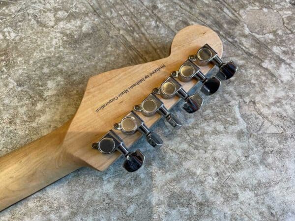 中古】Mavis ST-200 BK/MR ストラトキャスタータイプ ブラック