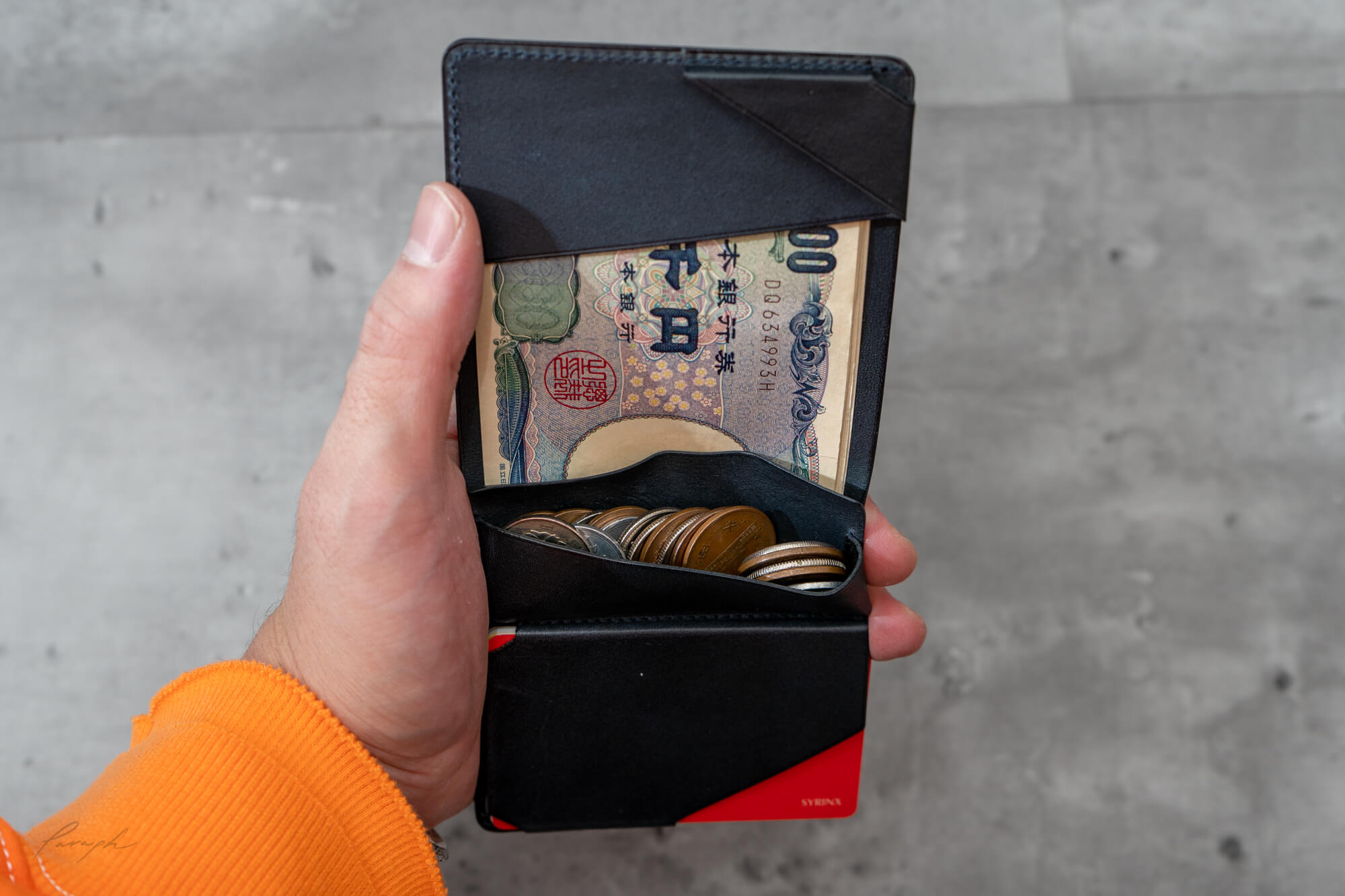 やっと出会えた最高の財布。究極の薄さを追求したミニマリスト必見の