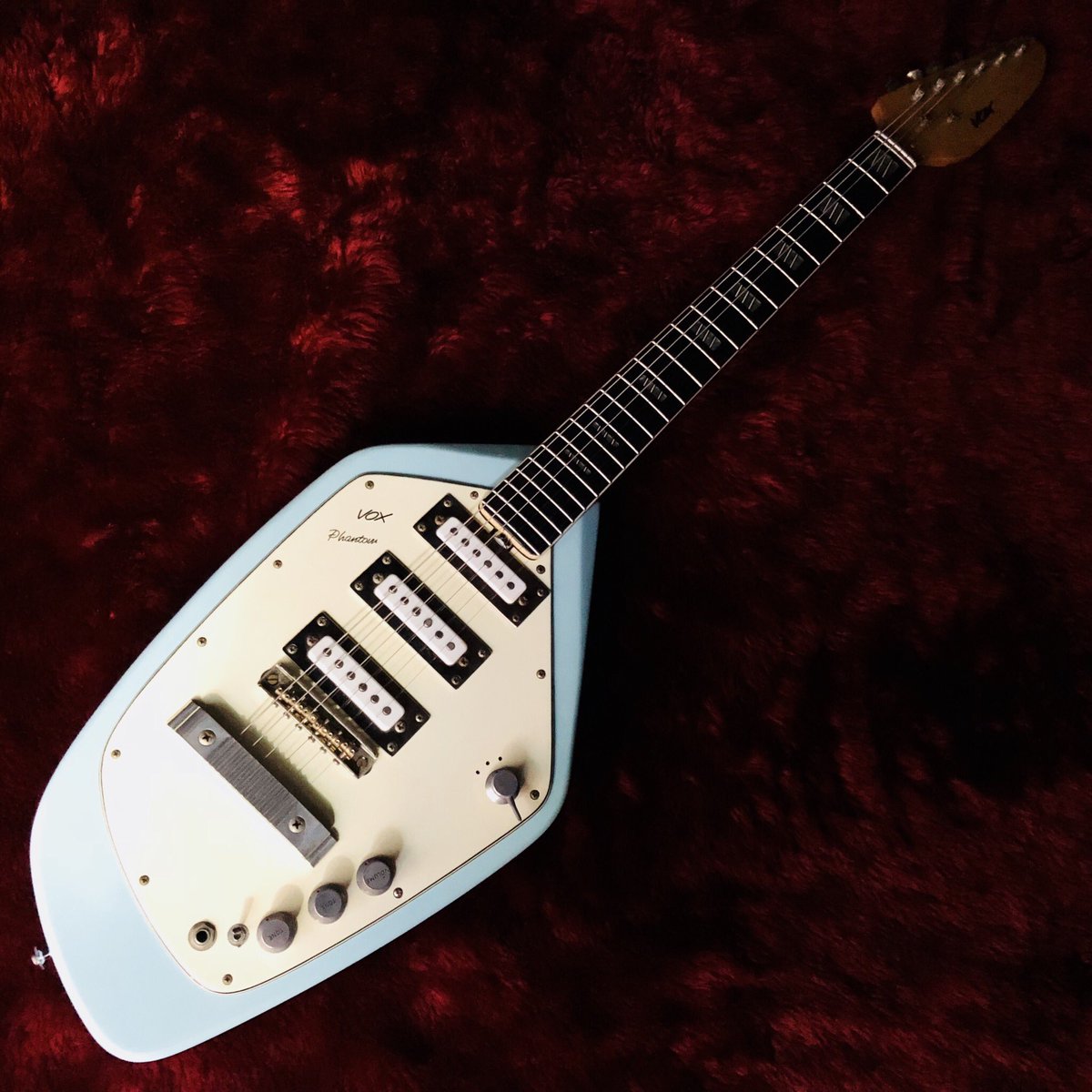 キタニがかっさらいました Bridge Guitarsさんは高円寺のビザール