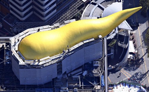 復活】アサヒ本社の「金の炎のオブジェ」、鮮やかな金色よみがえる