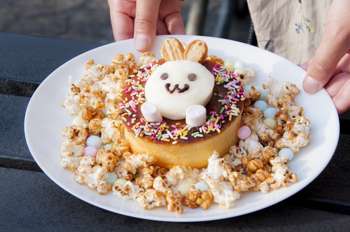 マジカルラグーンキッチンの｢幸せうさぎパンケーキ｣🐰🥞🍴✨ ふわっ