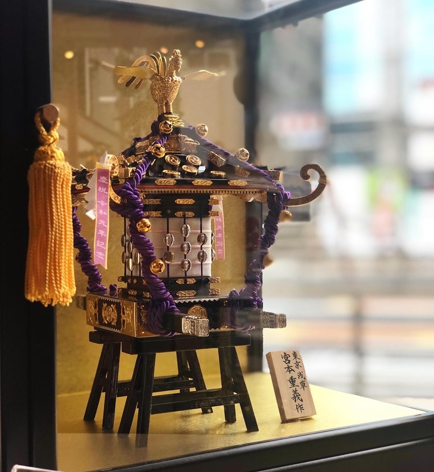 ⑦神輿 三社型1/14モデル一之宮 ガラスケース・慶祝札付セット 特別
