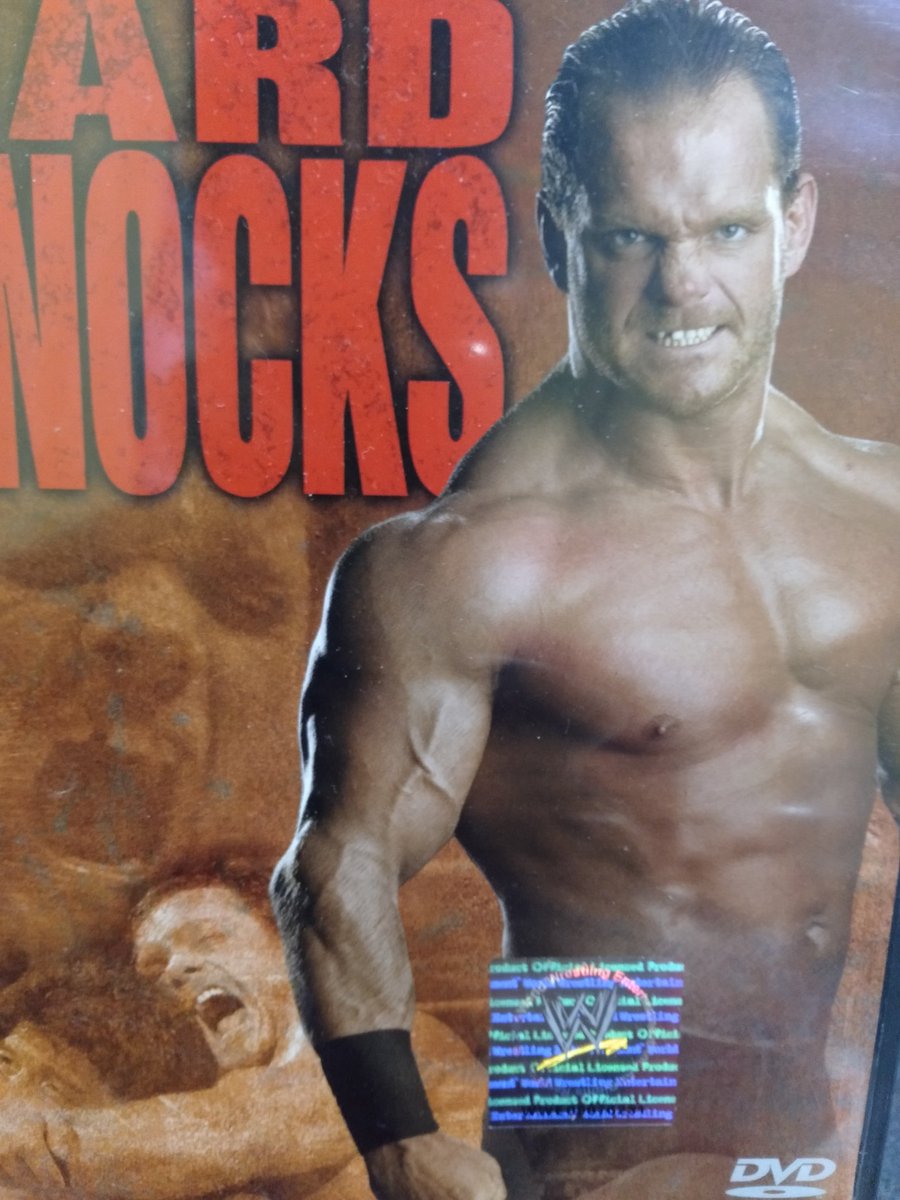 久々にクリス・ベノワのDVDを観てますが、新日本プロレスの映像がWWEの