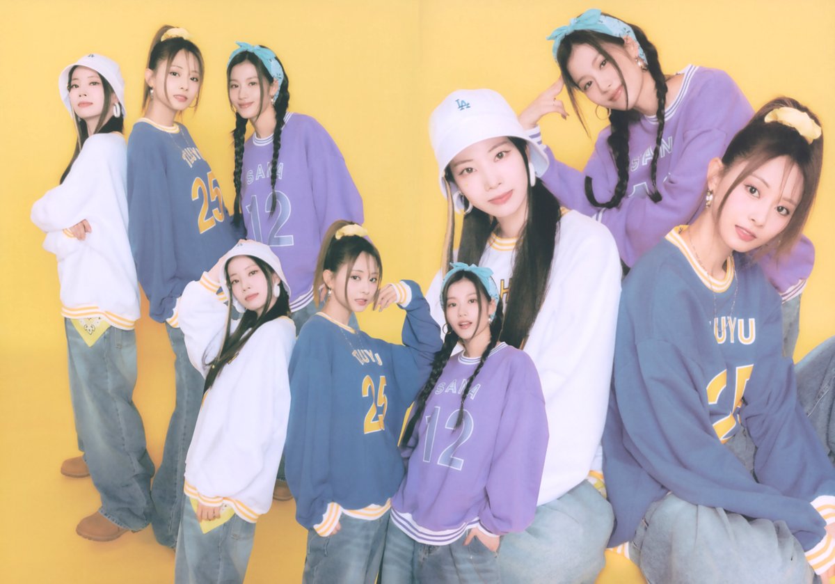 SCAN] TWICE Official Fanclub ONCE 4th Generation gift kit