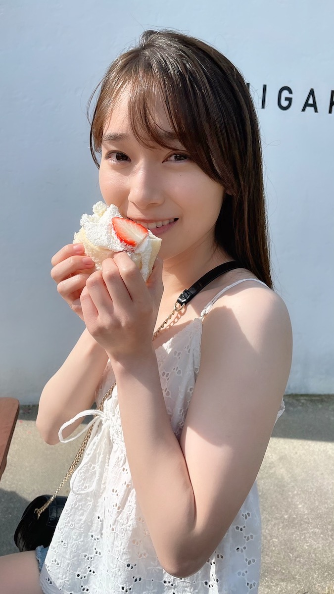 櫻坂46 守屋麗奈 1st写真集『笑顔のグー、チョキ、パー』 🍫発売中