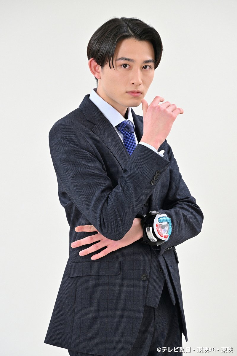 ブンブルー /#鳴田射士郎 (めいた・いしろう)役を演じるのは #葉山侑樹