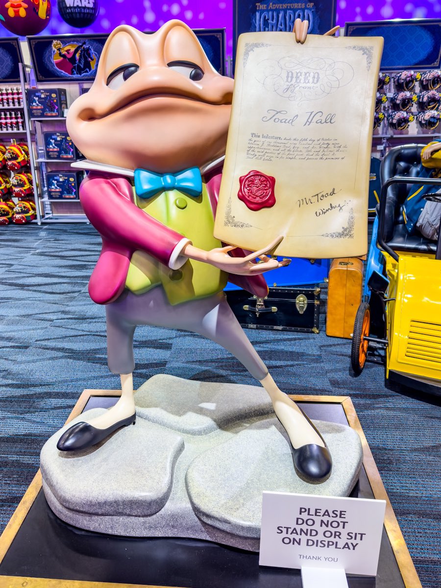 D23マーケットプレイス 『イカボードとトード氏』75周年記念グッズ