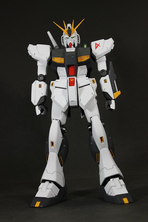MG RX-93 νガンダム 製作記14 : ヒマと余暇と休日の過ごし方