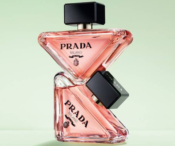保存版】プラダの三角の形をした香水ってどんな香り？ | Perfumed 香水