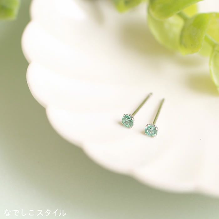 セカンドピアスに最適「サファイアグリーン」3mm