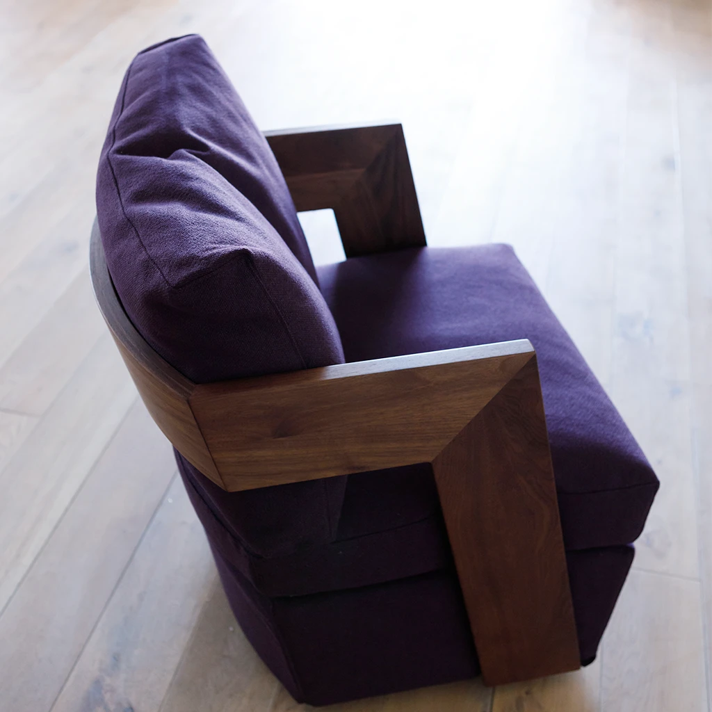 SOLIDO Round Chair – PIANO ISOLA