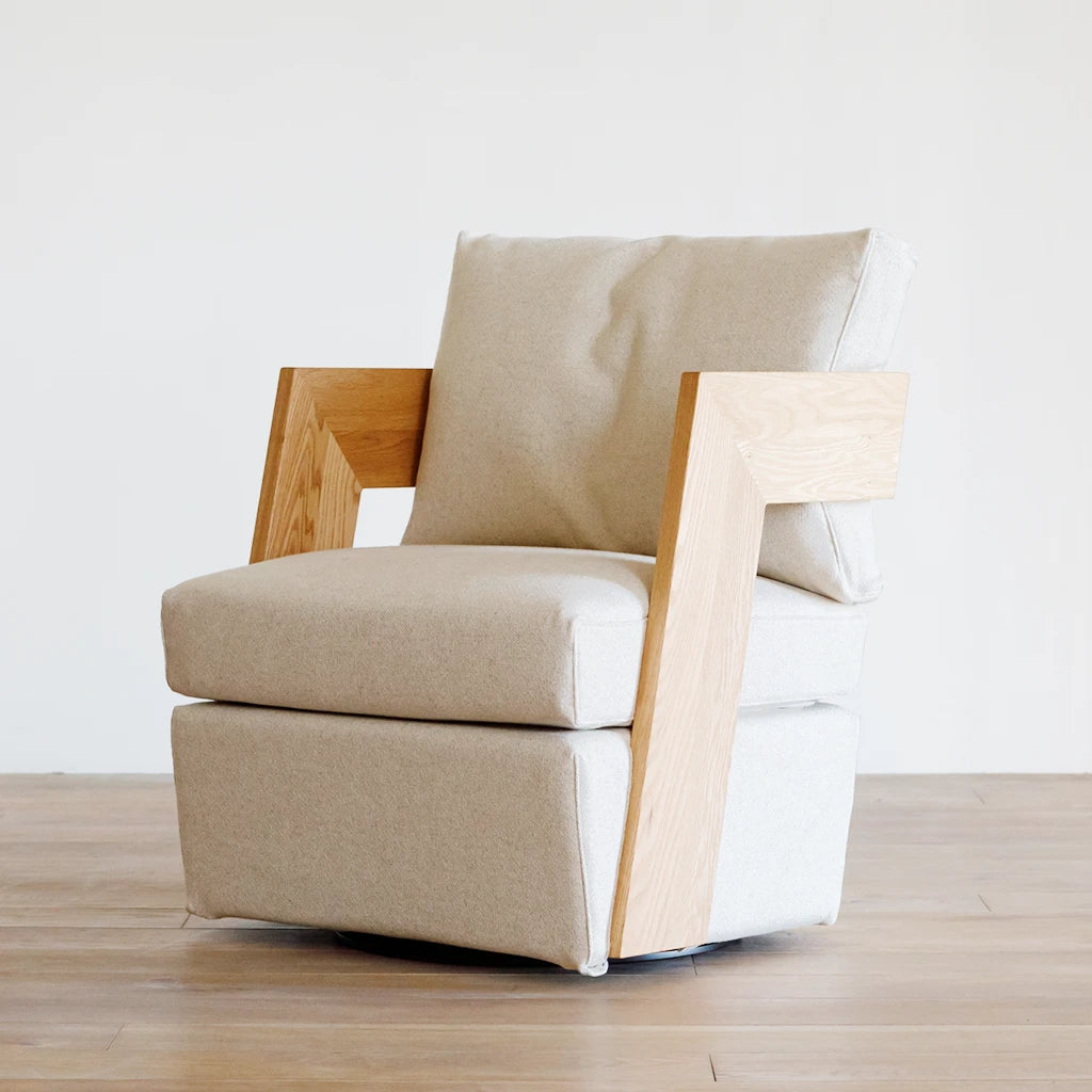 SOLIDO Round Chair – PIANO ISOLA