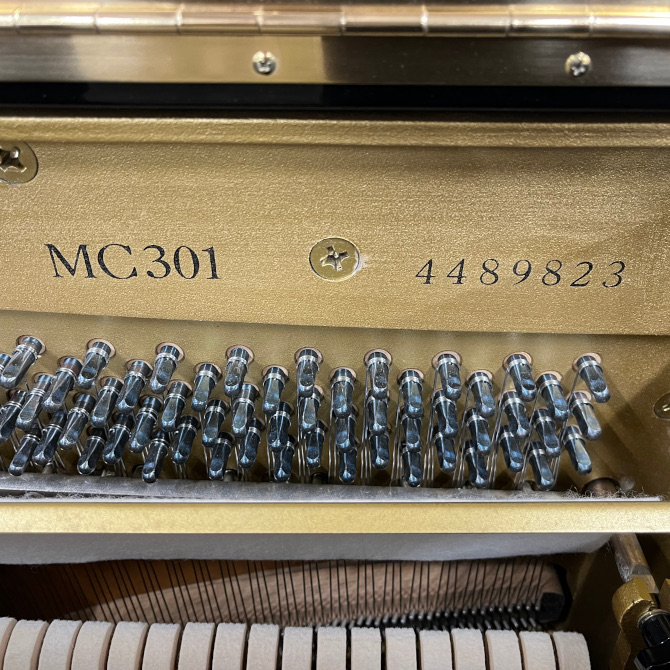 中古》MC301 ヤマハアップライトピアノ | ご成約済み商品 | 大阪・本町