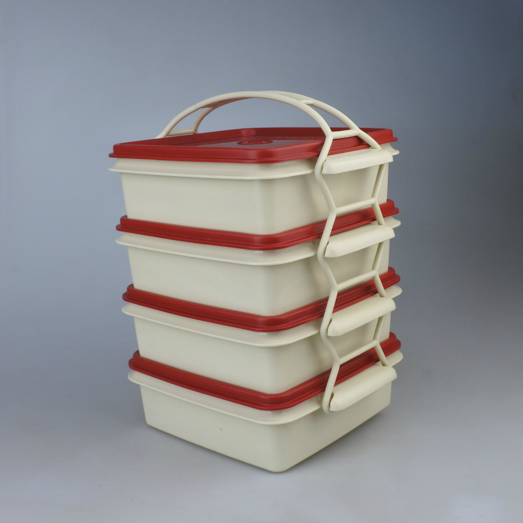 ビンテージ】日本製Tupperware（タッパーウェア） カルテット