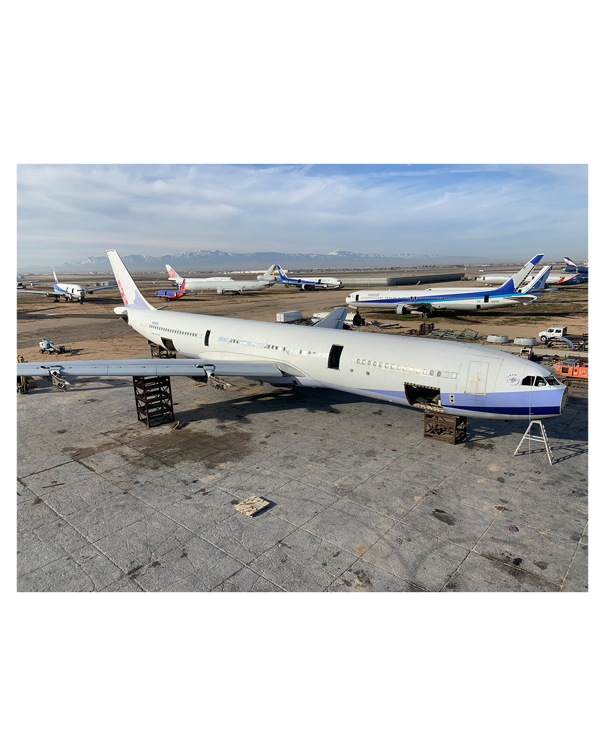 China Airlines A340-300 B-18801 – MotoArt PlaneTags