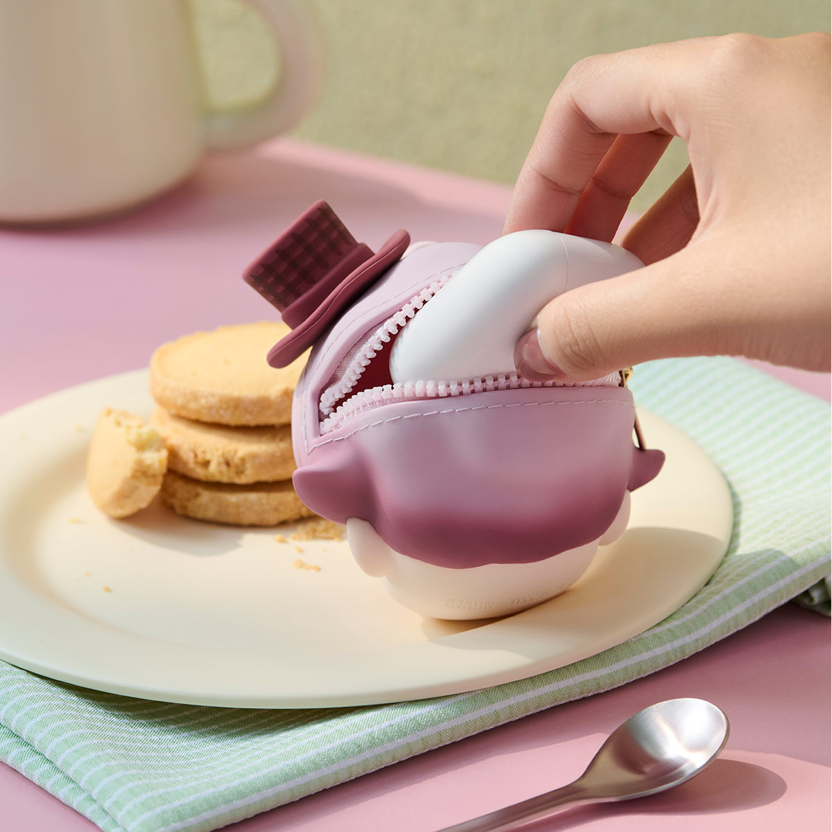 DIMOO Crush on Coffee Series-Earphone Case Blind Box - POP MART