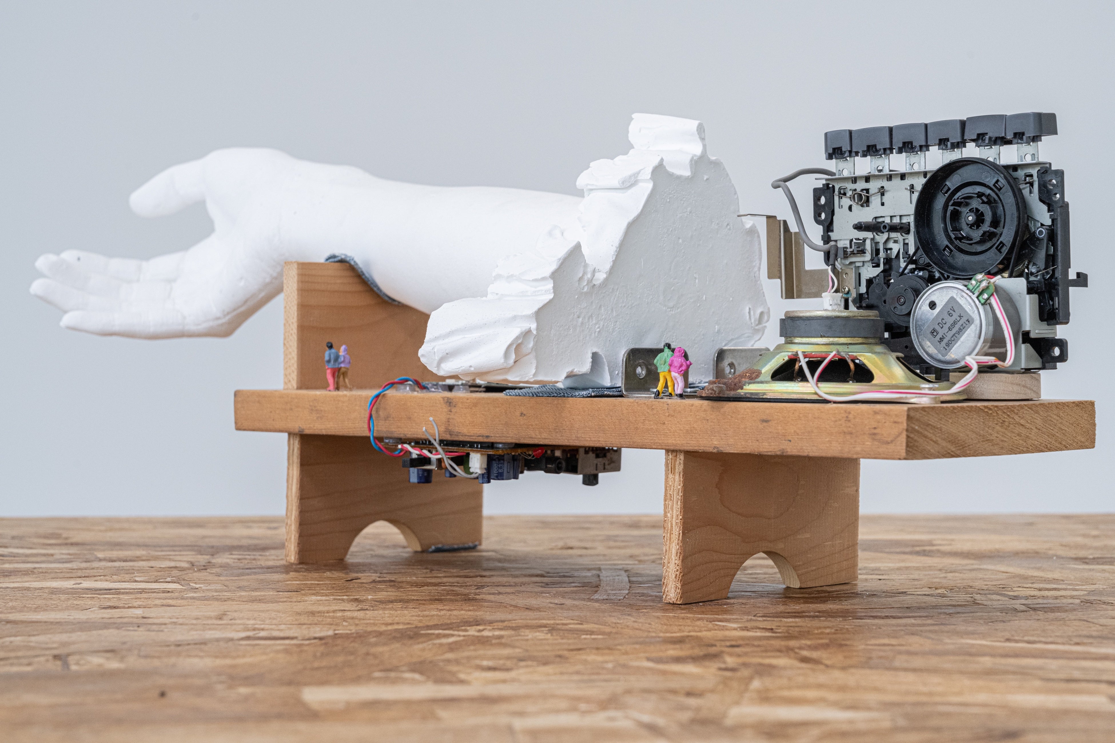 各種公募展入選作家による現代アートリアリズム作品 『ビートル
