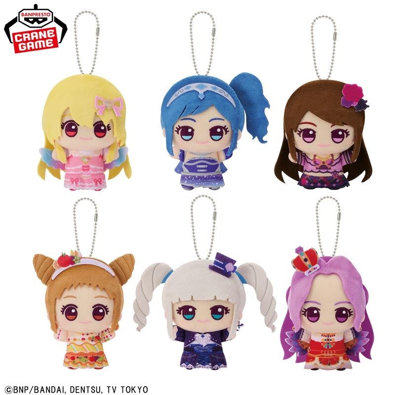 人気アイドルたちが、プレミアムレアカードのコーディネートで勢ぞろい