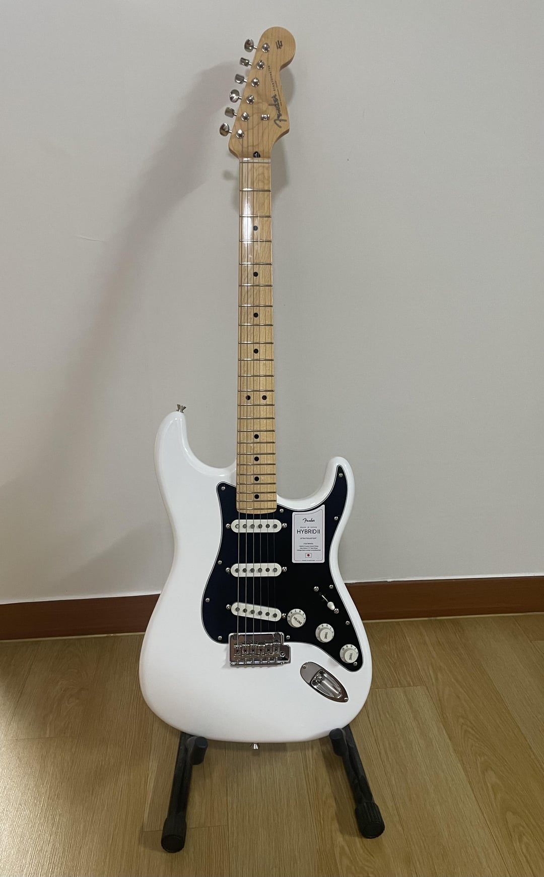 Fender MIJ Strat Hybrid II : r/fender