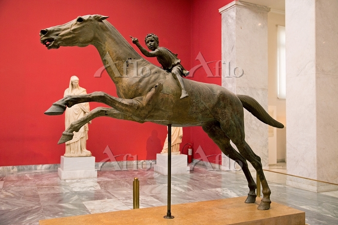 ギリシャ アテネ 国立考古学博物館 馬に乗る少年 ブロンズ [25609791