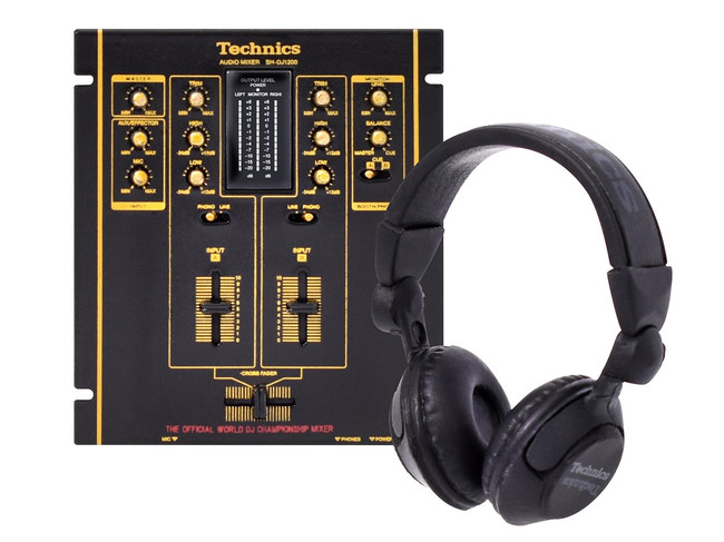 TechnicsのターンテーブルやミキサーなどのDJ機器がミニチュア