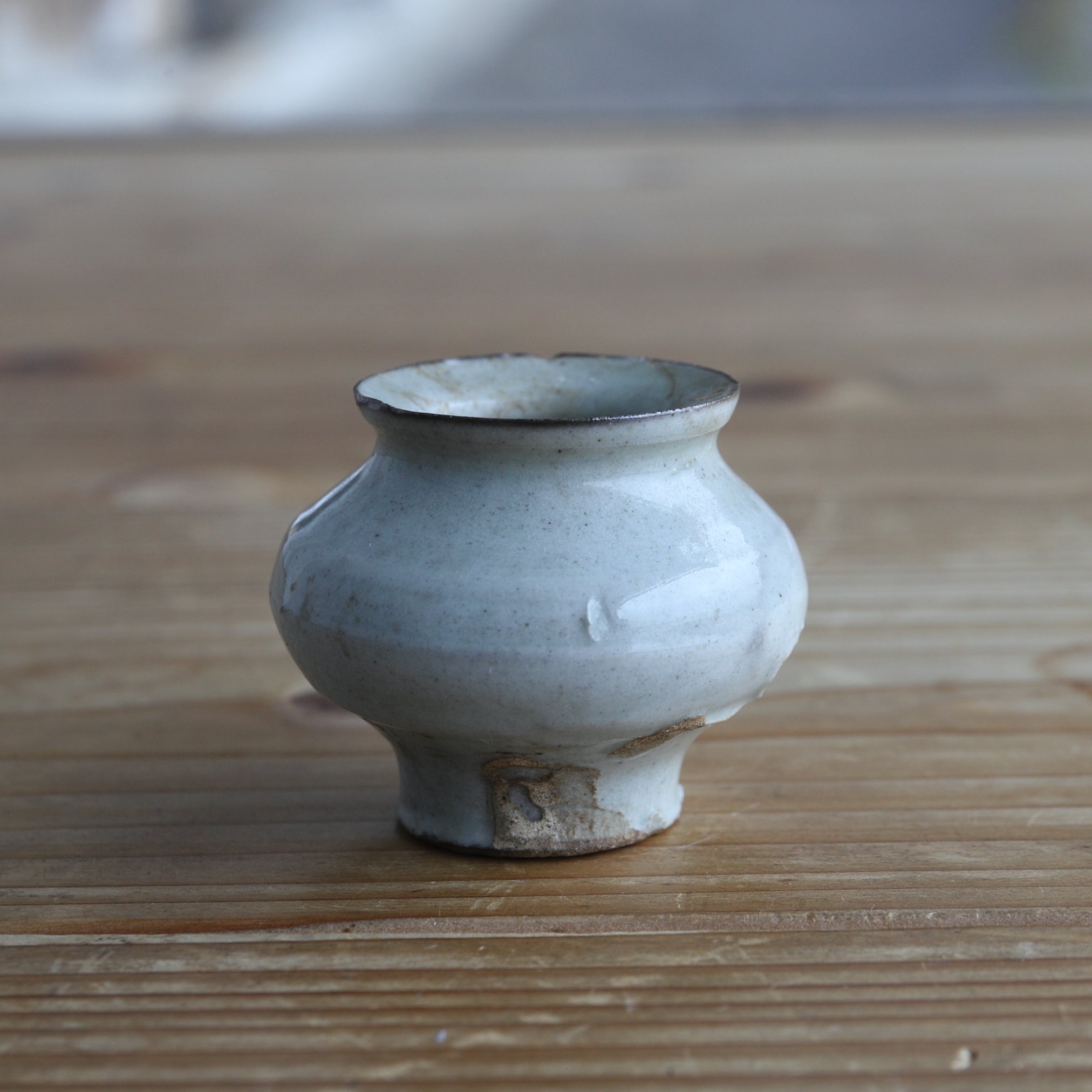 李朝 白磁小壺（1392–1897 CE） | 入蘆花（ロカニイル）