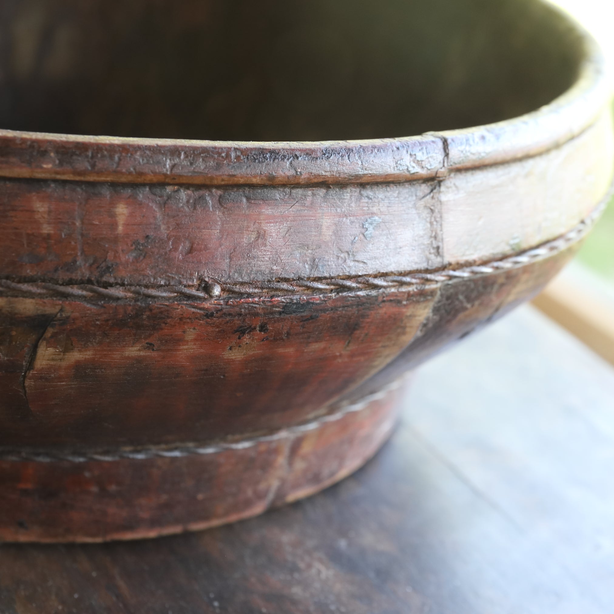 李朝 古塗桶（1392–1897 CE） | 入蘆花（ロカニイル）