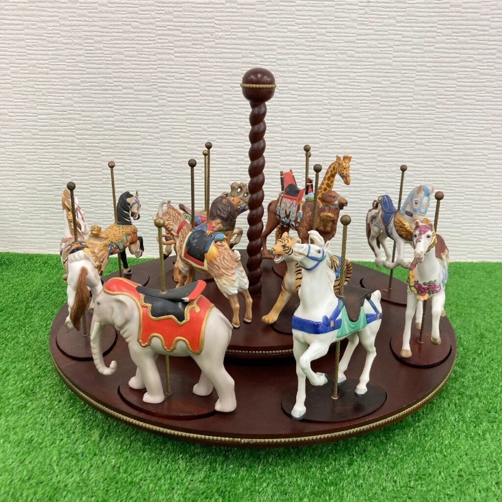 回転木馬 12体 メリーゴーランド 木製ラックセット カルーセル 磁器