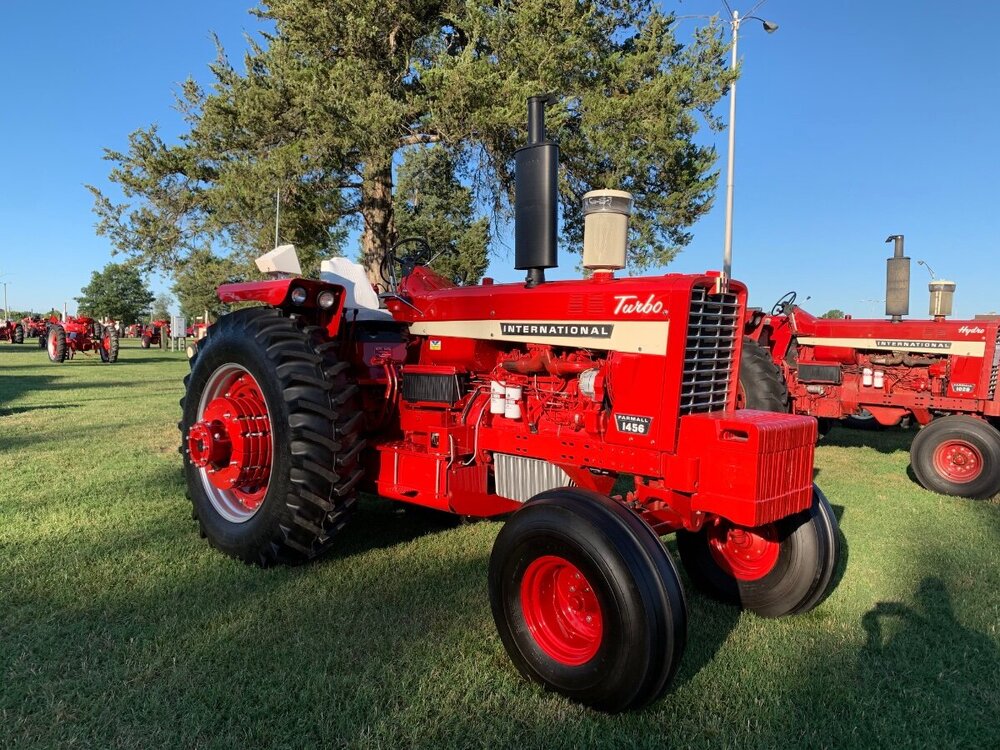 Tractor of the week. Week 39: 1456 - General Chat - Red Power