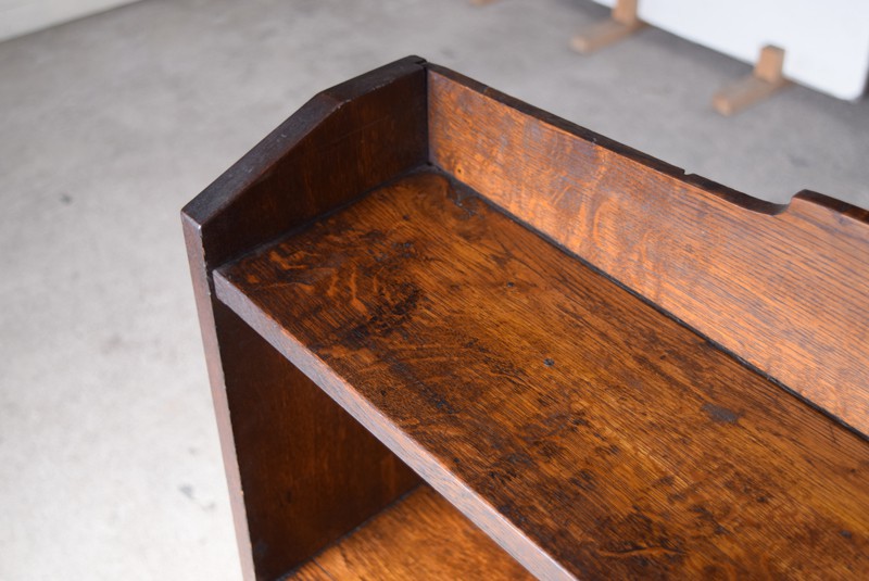 アンティーク ナラ材無垢 4段 木味の薄型本棚 | REFACTORY antiques
