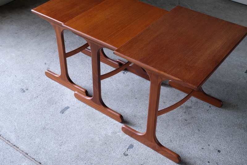 イギリスヴィンテージ G-PLAN製 ネストテーブル | REFACTORY antiques