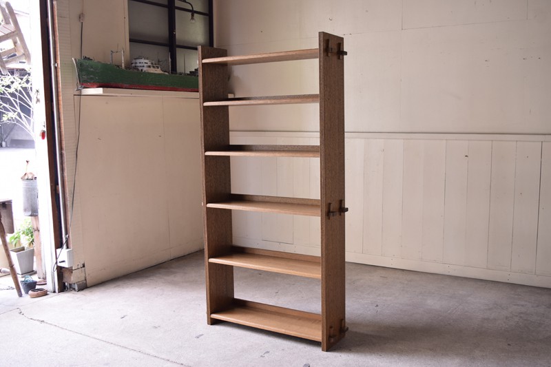 ラワン無垢材 縦型 クサビ式 本棚 | REFACTORY antiques
