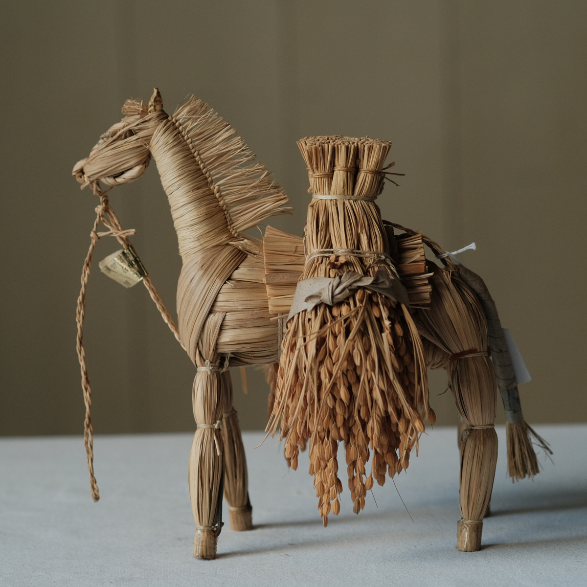 1829 鎌倉民芸 わら細工の馬の縁起物 豊作祈願 | REFACTORY antiques