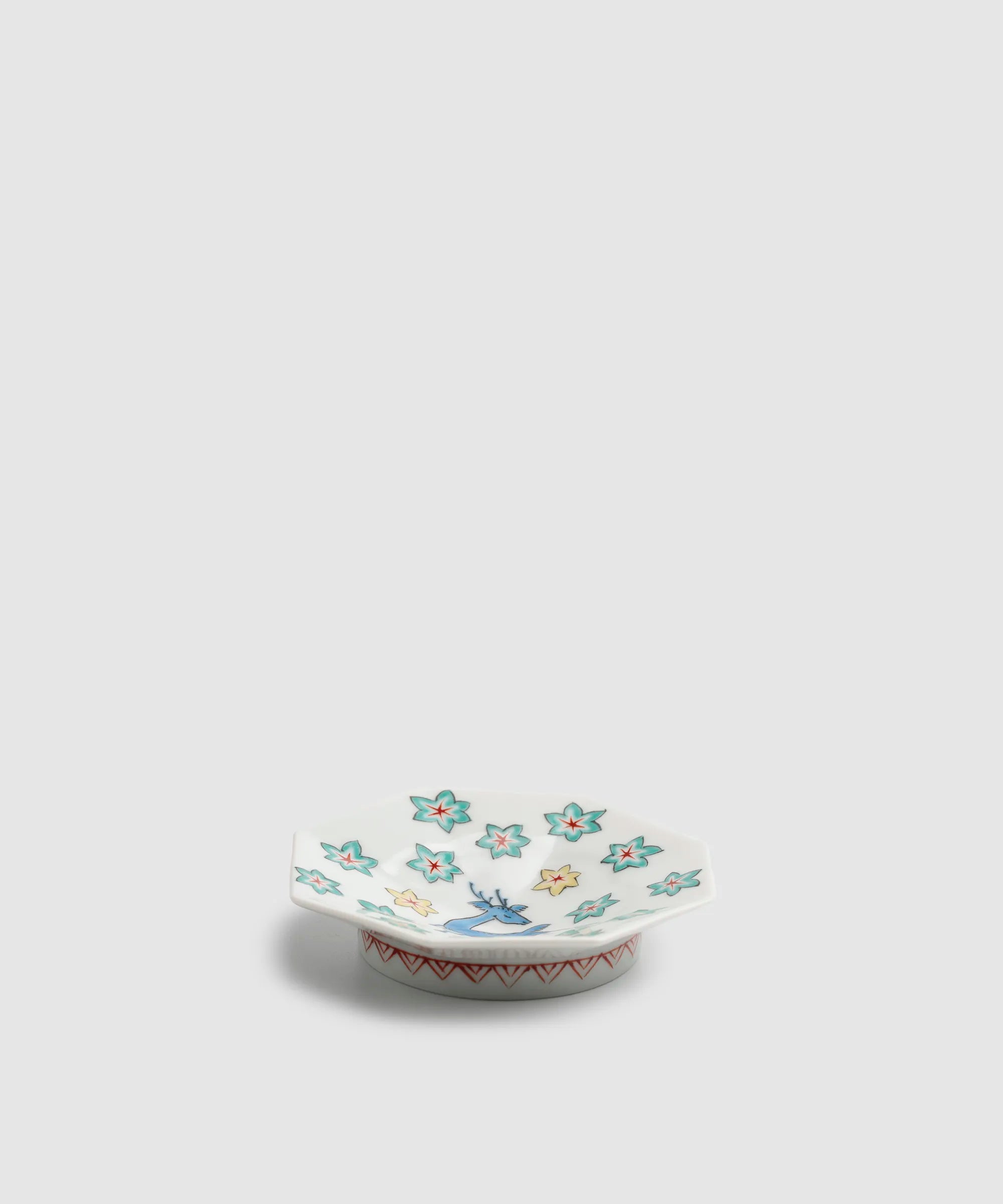 色絵鹿にモミジ文 - 八角型手塩皿 | 有田焼(ありたやき)の専門通販