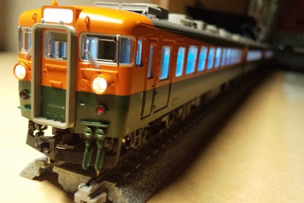 クローゼットの中の鉄道模型 - KATO HO 165系 直流急行形電車